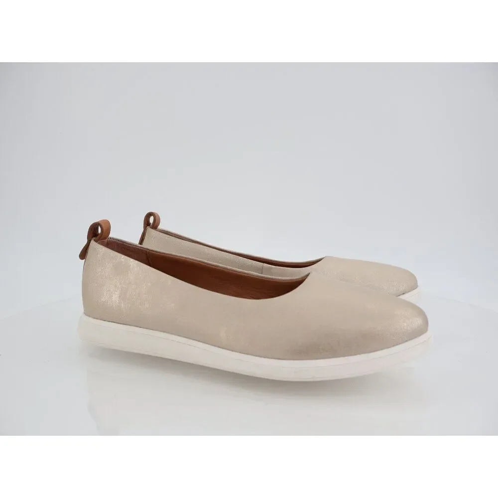 Gentle Souls Bella Ballet Flats Size 9.5 Gold Leather Wedge Platform Flats Comfy